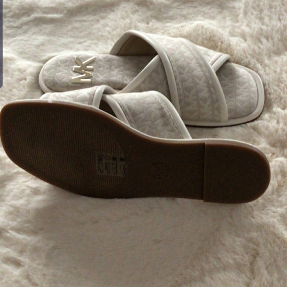 MICHAEL KORS NEW (Gideon) SLIDE SANDAL - Picture 3 of 4